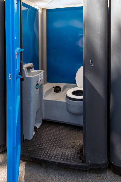 Best Luxury portable toilet rental  in Harrison, MI